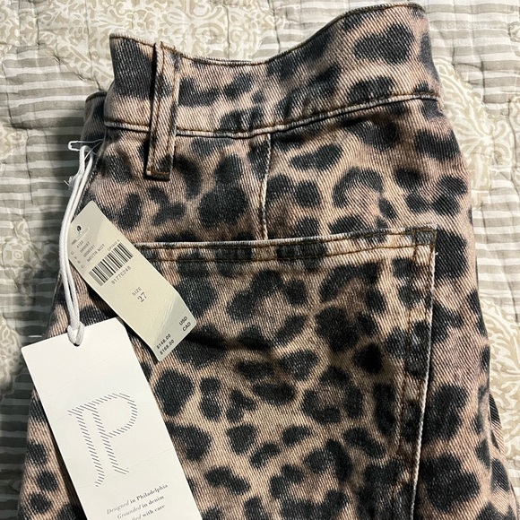 NWT Leon Double Hem High-Rise Wide-Leg Cuffed Jeans by Pilcro - Leopard, size 26 - Picture 3 of 7